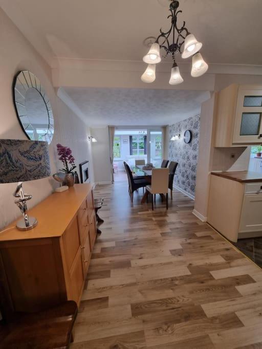 Charming Coastal Bungalow Cayton Exteriér fotografie