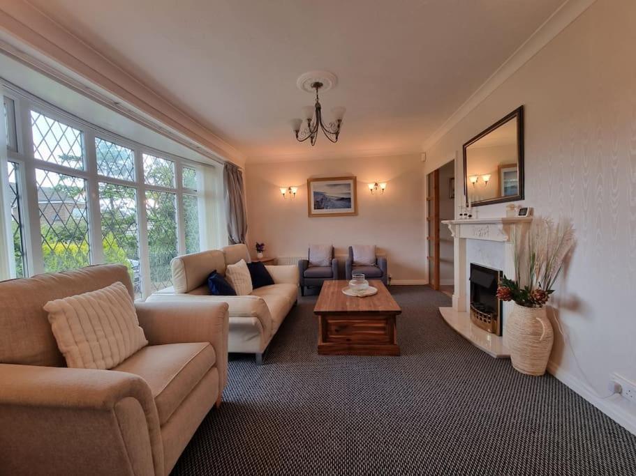 Charming Coastal Bungalow Cayton Exteriér fotografie